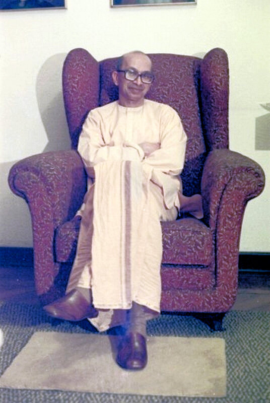 Swami Paratparananda em São Paulo (1974 ou 1975).